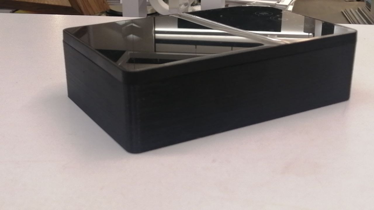 Изготовлением детали из пластика, дерева и металла. 3D печать, лазерная резка, фрезерования.